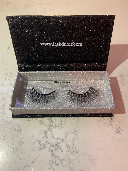 Simplicity Lash Strip